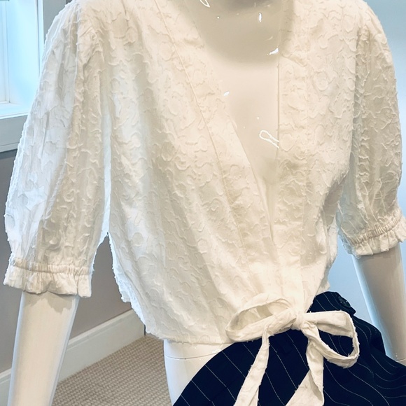 Carter Red Company DESIGNER White tie-front top shirt blouse Size L Large 10 12 - Picture 11 of 11